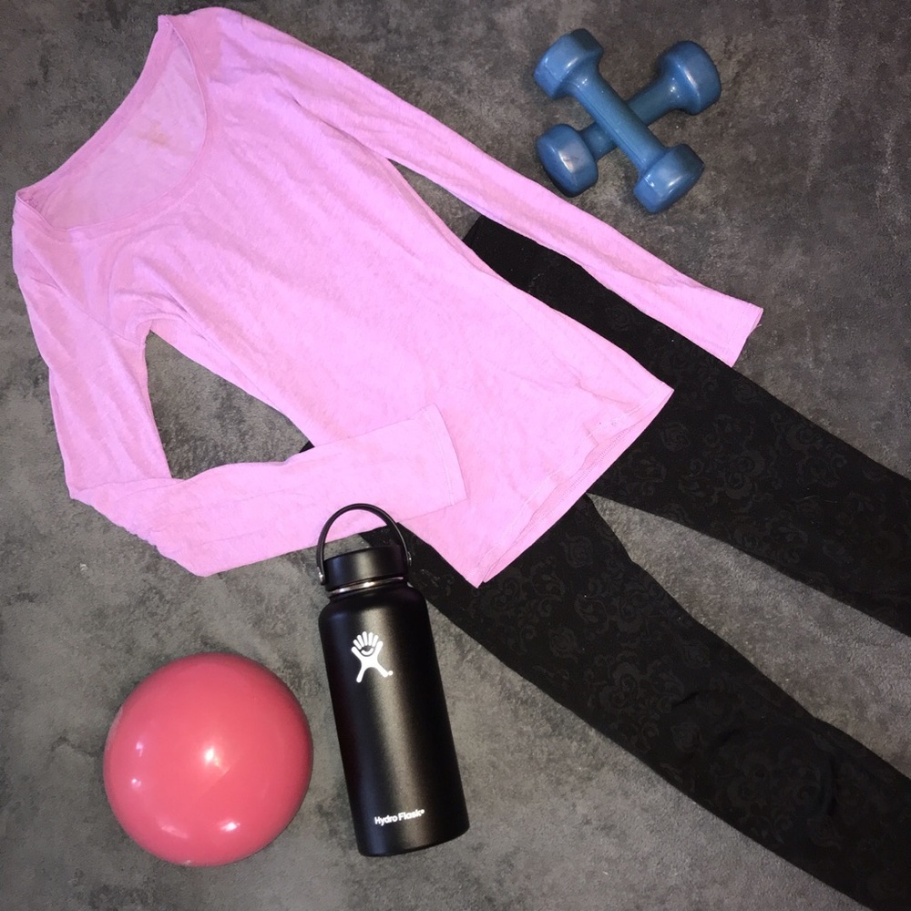 Athletic long sleeve shirt